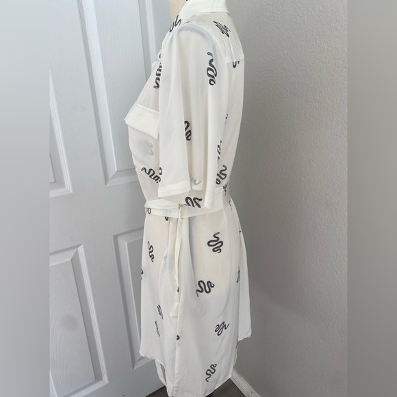 L’agence 100% Silk Snake Chain Print Dress and Shirt Size Small - Picture 5 of 10